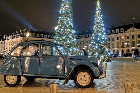 Private tour Paris Christmas lights tour 2 hours in Citroën 2CV