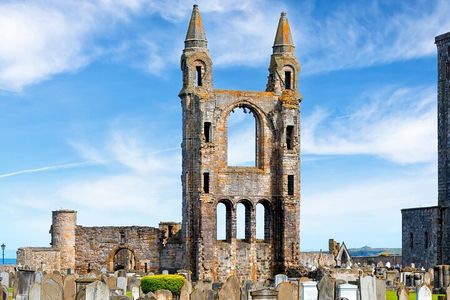 St Andrews, Fife Coast Walk & Historic Abbey Tour from Edinburgh