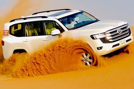 Dubai Premium Desert Safari – Live Buffet Dinner & Luxury Camp