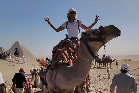 Full-Day Private Tour: Giza Pyramids, Sphinx, Saqqara & Memphis