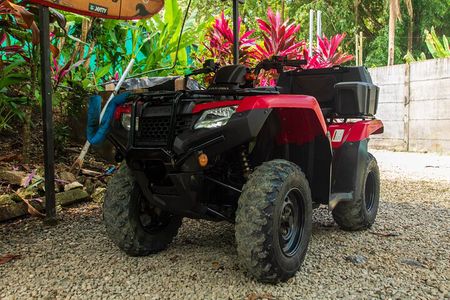 Rent ATV Honda 420cc in Santa Teresa: Discover Beaches and Trails
