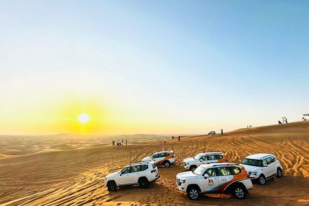 Dubai Desert Safari:BBQ Dinner, Dune Bashing & Live Entertainment