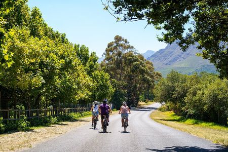 Franschhoek Winelands Meander ©