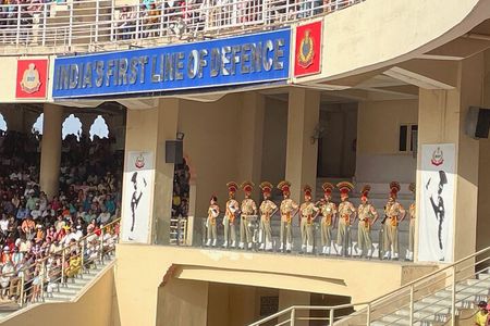 India and Pakistan Border Ceremony Transportation 