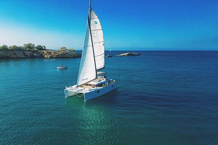 Heraklion: Catamaran Cruise to Dia, Sunset, Dinner, & Drinks