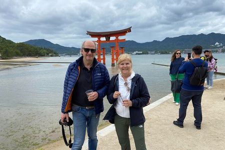 1-Day Private Sightseeing Tour in Hiroshima and Miyajima Island