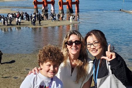 Hiroshima and Miyajima Island 1-Day Private Sightseeing Tour