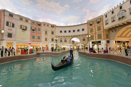 Doha Tour with Gondola Ride at Villaggio Mall
