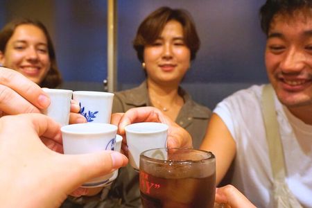 Tokyo: Shinjuku Hidden Japanese Bar Tour (Neon Light City)