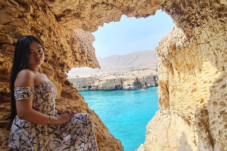 Wadi Shab Adventure Sinkhole Beach and Romantic Cave Tour