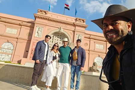 Best Day TourTo Giza Pyramids,Sphinx,Egyptian Museum, Bazar,Lunch