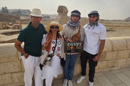 Best Day TourTo Giza Pyramids,Sphinx,Egyptian Museum, Bazar,Lunch