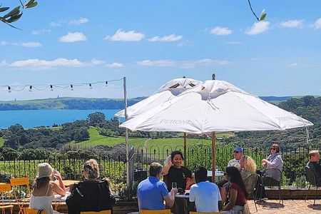 Waiheke Island Authentic Scenic Premium Wine Tastings Tour