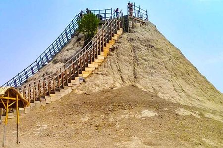 Tour to Totumo Volcano, Galerzamba with Lunch and Pickup 