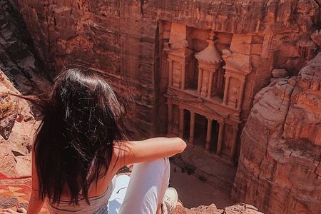Full Petra and Wadi Rum Private Guided Tour from Amman or Airport