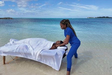 Luxury Beach Massage in Nassau Bahamas with Transportation