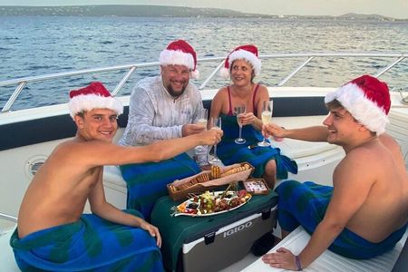 Luxury and Private Snorkel with Beach and Sunset View