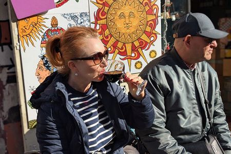 Naples: Street Art, Wine and Food Walking Tour