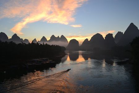Yangshuo’s Gems: Li River Boat, Xianggong Hill &Yulong Biking