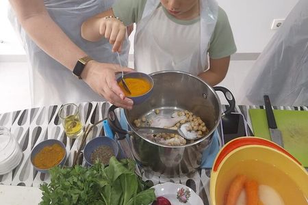 Cook and Connect: Tunisian Culinary Adventure with a Local Family