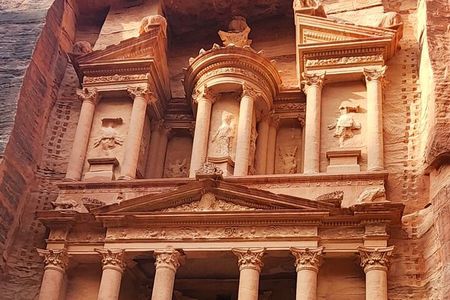Jordan Pass 4-Night Private Cultural Tour: Jerash, Petra, and Wadi Rum Overnight