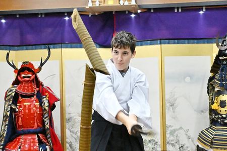 Trial slashing in Bushido with Samurai Sword real sharpnes