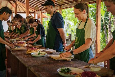 Balinese Cooking Class Market Farm and Traditional House