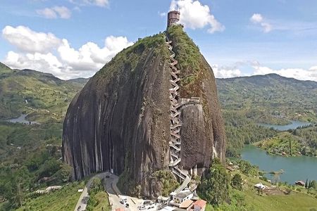 Guatapé and Stone of the Peñol Tour + Lunch included