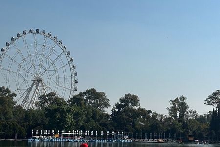 Chapultepec Park and Ferris Wheel Bike Tour