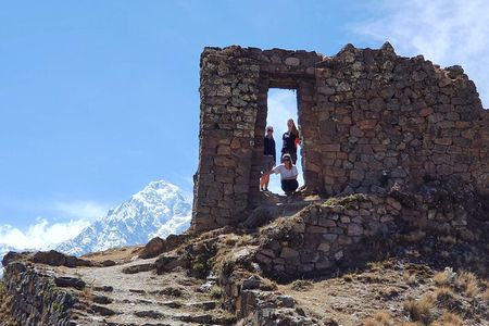 "Inca Quarry Trek: A Breathtaking Adventure to Machu Picchu"