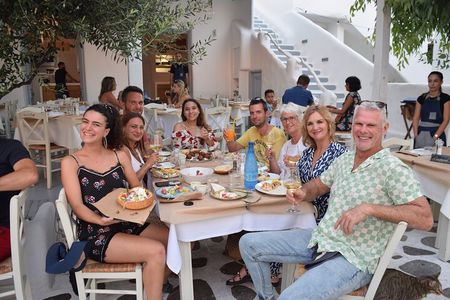 Naxos Old Town Tour with Wine Tasting and Dinner