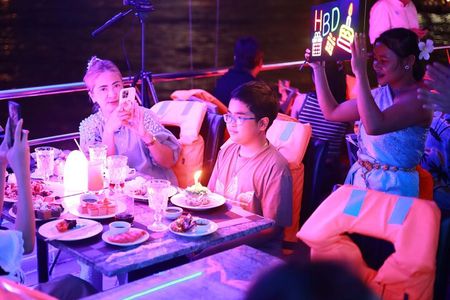 Smile Riverside Cruise Luxury Buffet Dinner from Bangkok