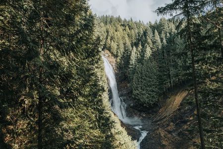 Waterfall Wonderland Hike with Transport