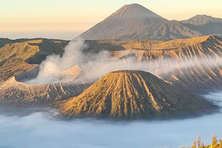 Mount Bromo Sunrise Shared Guided Tour from Surabaya 