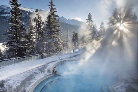 Lake Louise, Moraine Lake/Johnston Canyon, Banff Hot Springs Tour
