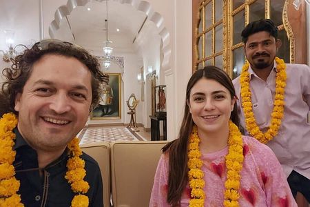 2 Days Delhi Agra and Fatehpur Sikri Tour By Private Car