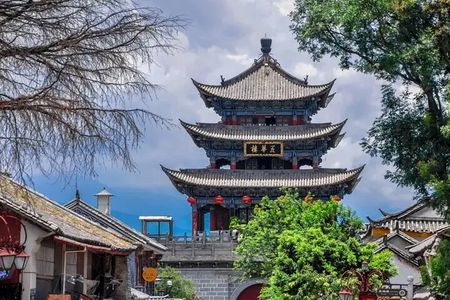 Dali Ancient City + Chongsheng Temple + Longkan (Erhai Lake)