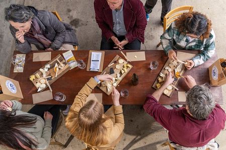 Scenic Hunter Valley Tour with Wine and Cheese Tastings