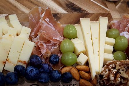 Niagara on the Lake Walking Food, Wine and Beer Tasting Tour