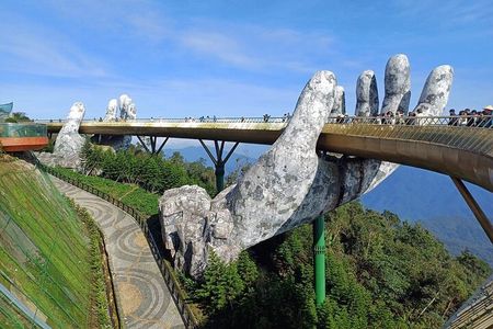 GOLDEN BRIDGE & BA NA HILLS & MARBLE MOUNTAIN-Private Guided Tour