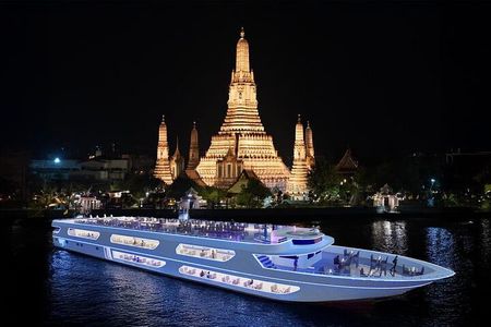 The Luxury White Cruise Experience