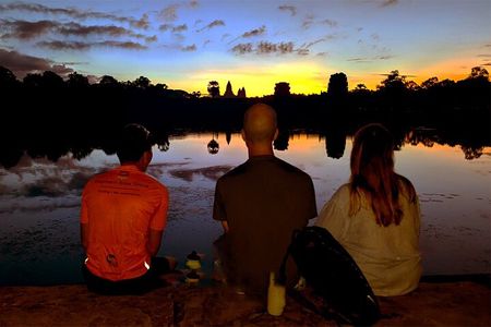 Angkor Sunrise Bike Tour - Breakfast & Lunch included