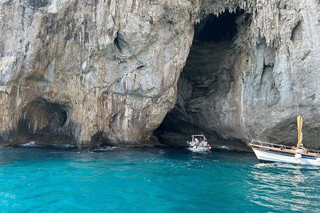 Capri Deluxe/First to Blue Grotto/from Sorrento Positano & Amalfi