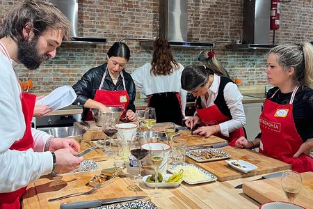 Basque Pintxos and Tapas Cooking Class in Bilbao