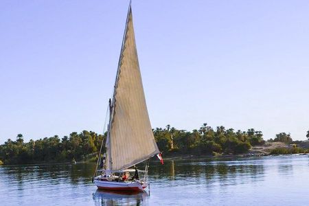 Private Traditional Felucca boat Ride on the Nile River in Cairo