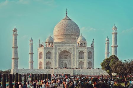 Private Tour to Taj Mahal and Agra From Delhi by Car