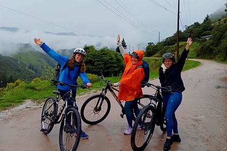 Descent of The Andes by bike, Cuenca