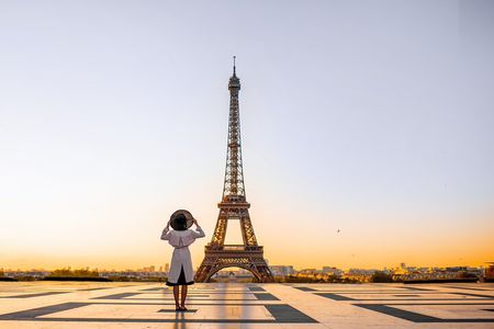 Eiffel Tower Guided Tour by Stairs with Optional Summit by Lift