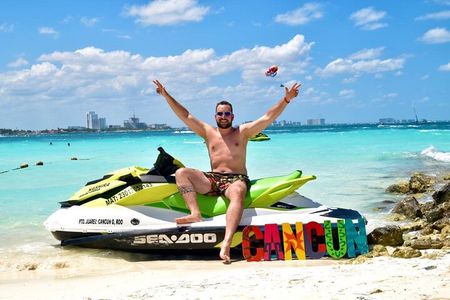Jet Ski Ride on the Cancun Coast 30 Minutes
