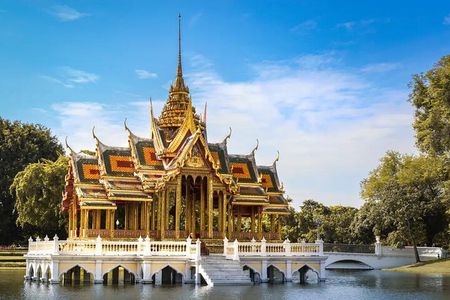 Day Tour of Ayutthaya and Bang Pa In